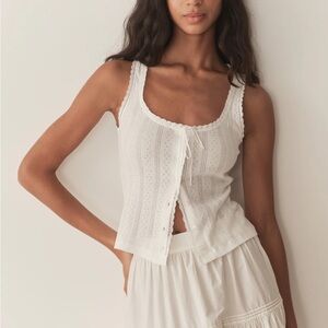 Doen White Lace Trim Tank Top